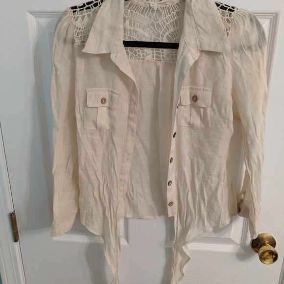 Crochet button down top - Picture 2 of 4